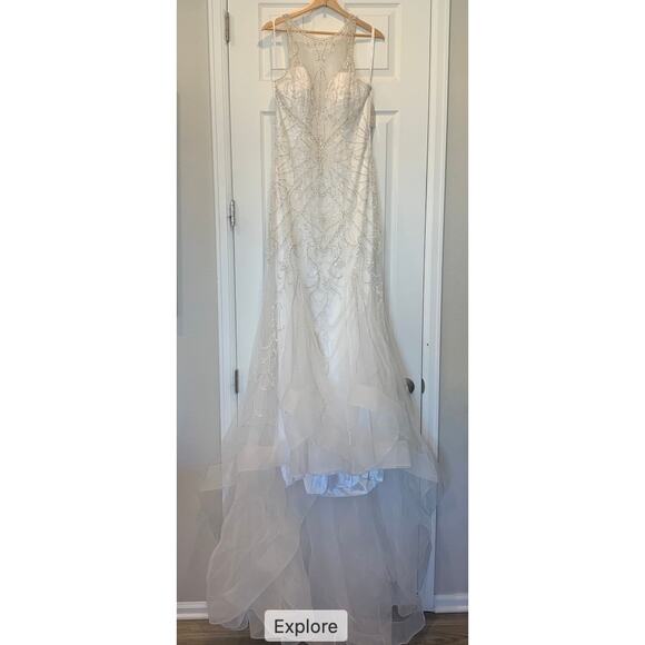 Enchanting by Mon Cherie Wedding Size 16 Halter Mermaid Beaded NWT - Picture 7 of 11